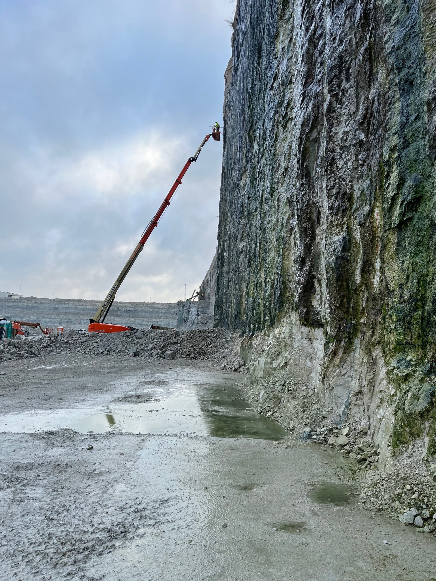 Presplit scaling for blasting
